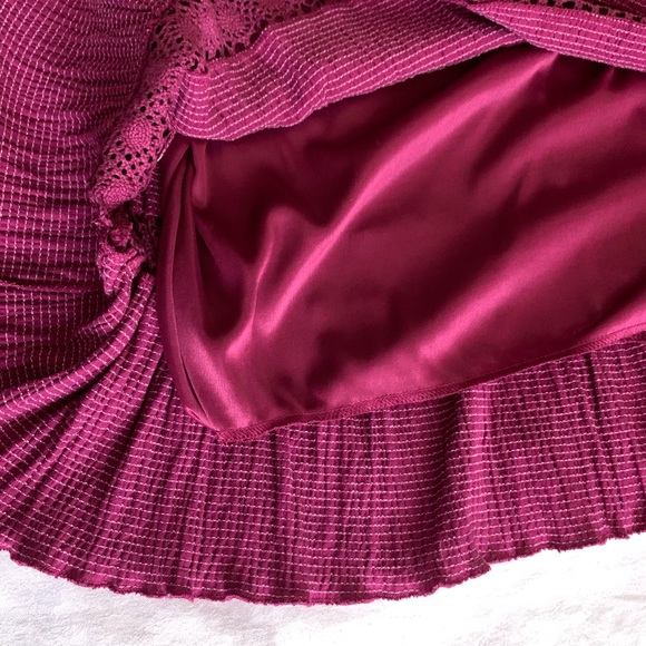 XHILARATION 2 PIECE SKIRT AND TOP - Picture 9 of 9